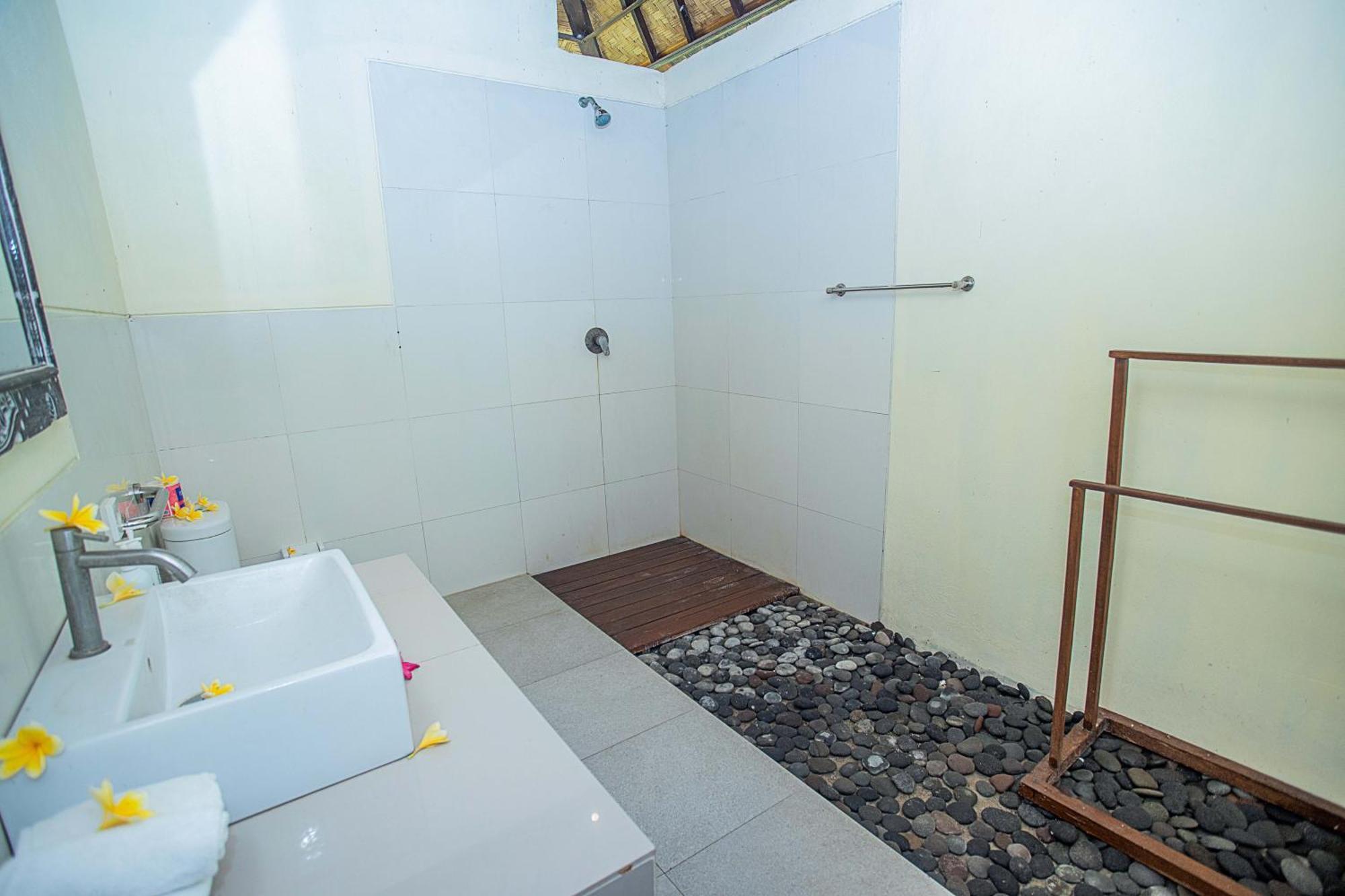 D'Muncuk Huts Lembongan Hotel Buitenkant foto